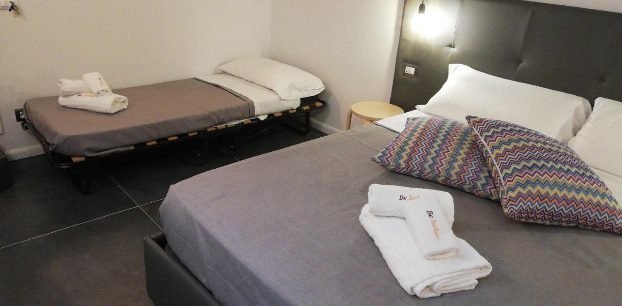 Be Italian Flat Duomo 319 Bed and Breakfast Neapel Exteriör bild