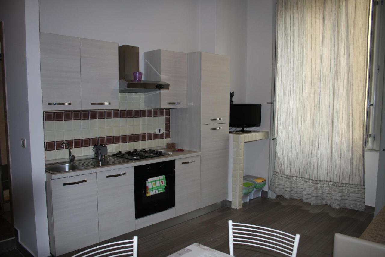 Be Italian Flat Duomo 319 Bed and Breakfast Neapel Exteriör bild