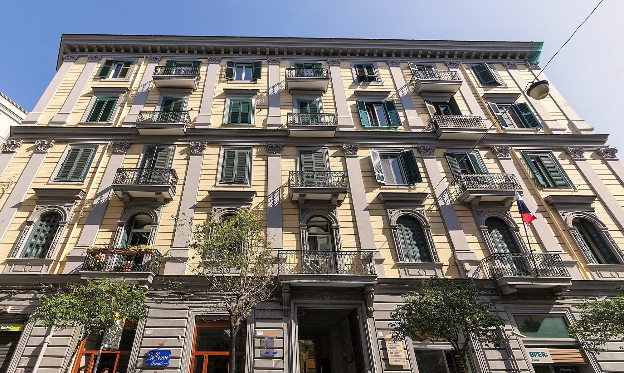 Be Italian Flat Duomo 319 Bed and Breakfast Neapel Exteriör bild